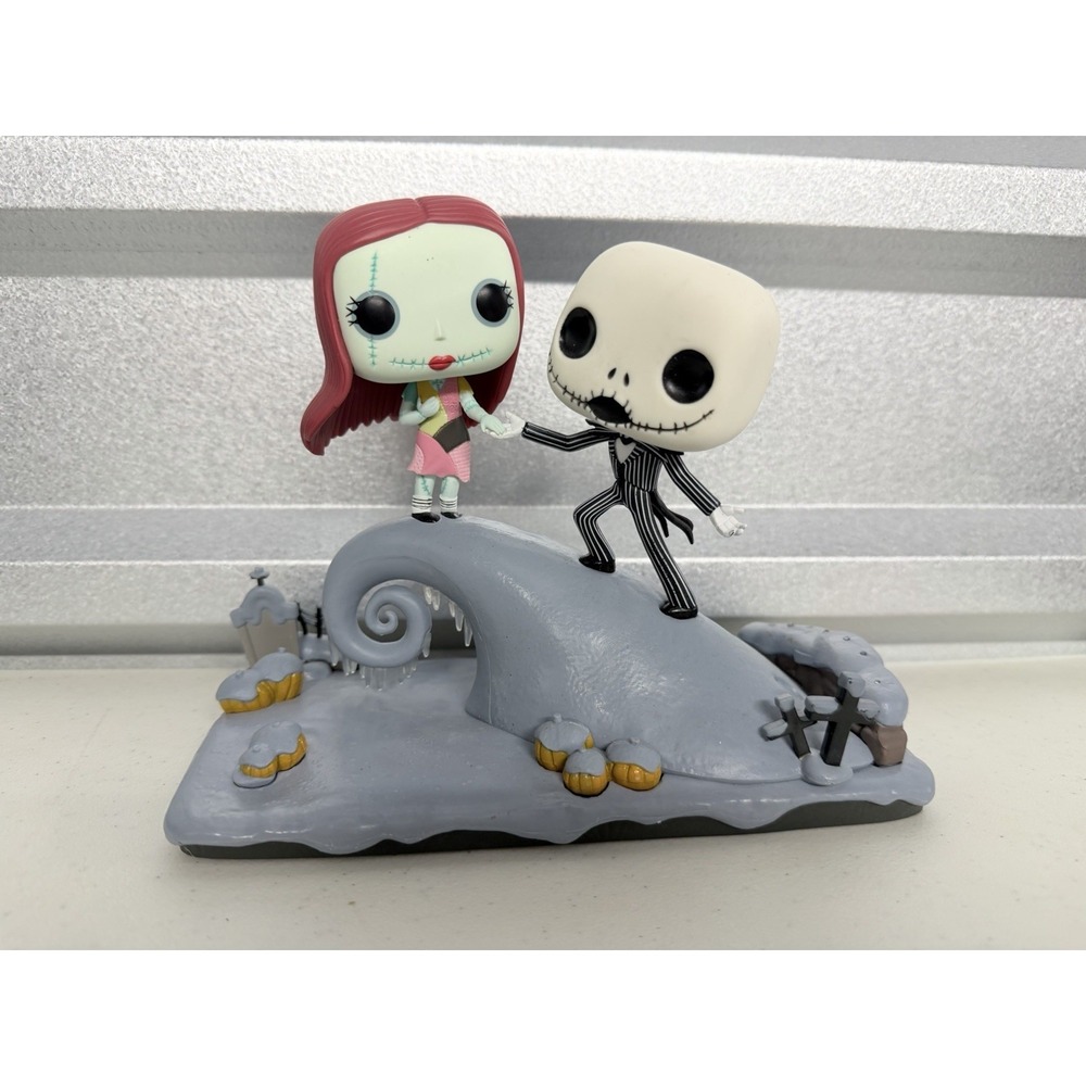 Funko Pop! Nightmare Before Christmas Under the Moonlight #458 Jack Sally Figure